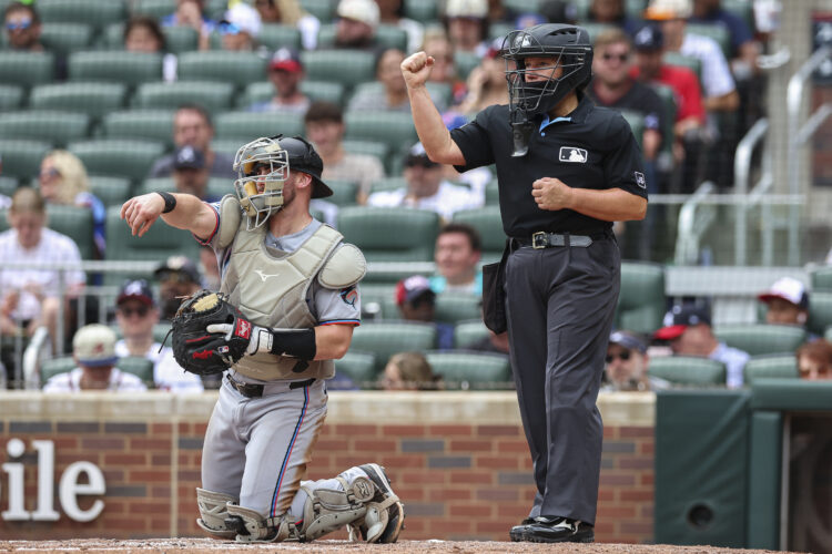 Pawol breaks gender barrier, earns good reviews for her work behind the plate on historic weekend
